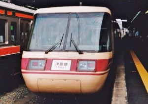 特急伊那路号381系パノラマ車両