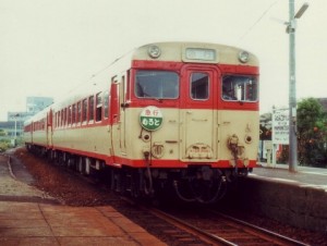 急行むろと・南小松島駅