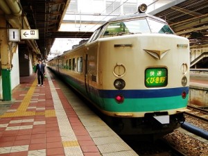 快速くびき野号T15編成485系