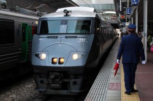 特急きらめき号787系