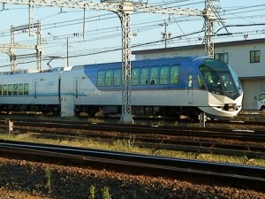 近鉄特急しまかぜ50000系