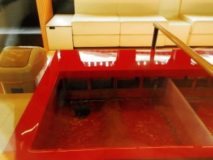 足湯とソファベンチ