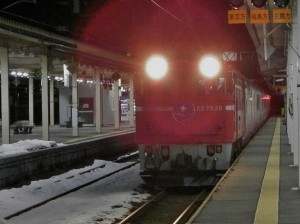 ED79カシオペアが青森駅到着