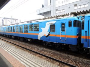 リゾートうみねこ号中間車両