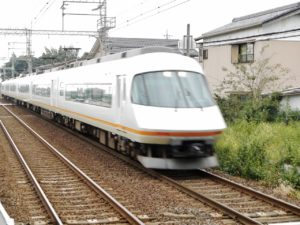 近鉄21000系アーバンライナー