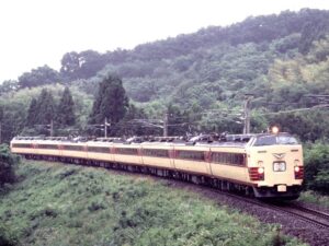 485系非貫通型特急やまびこ号