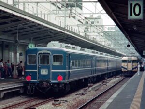 臨時特急金星号の14系座席車
