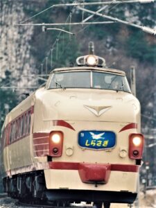 ボンネット型特急しらさぎ号