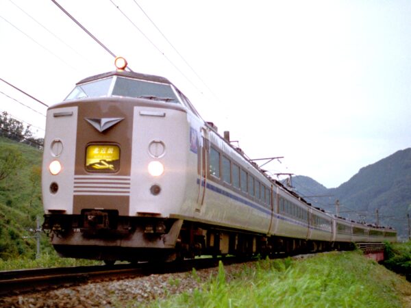 JR西日本色の特急北近畿