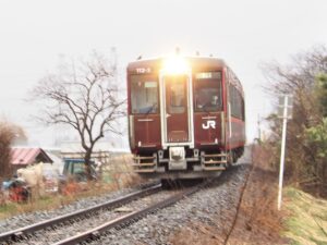 キハ110系レトロラッピング車両
