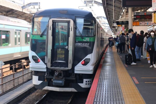 E257系特急草津・四万（英字表記）