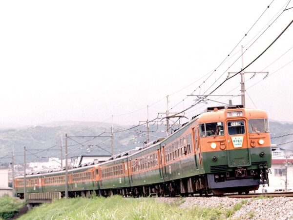 急行ゆけむり号165系