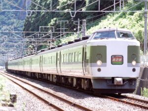 あさま色と呼ばれる専用塗装