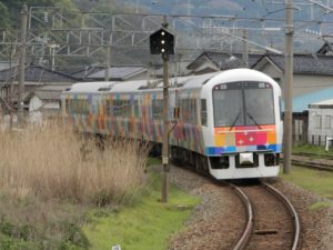 きらきらうえつ・発車